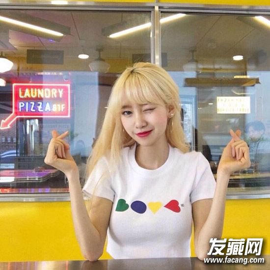 女生永远都缺一款好看的发型 14款时髦look分享 每个女生的夏天都缺一款美美的发型!14款时髦look分享 女生什么发型好看