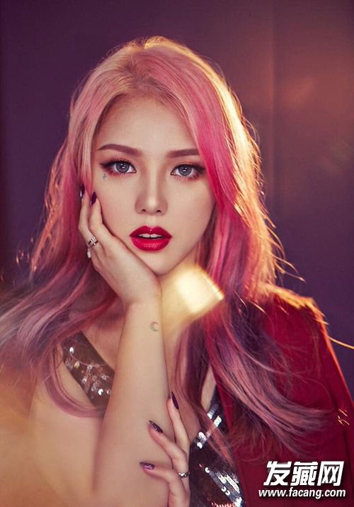 Ż̩зɫ һֱKOڳֱ еķɫ