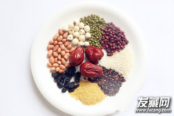 夏季头发如何控油 内调+外养3招就搞定! 夏季头发如何控油 内调+外养3招就搞定! 头发控油妙招