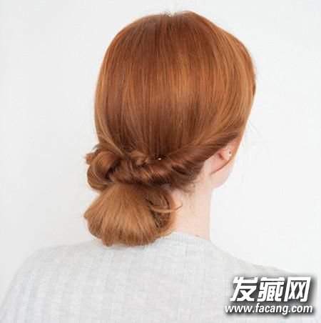 十一出游扎什么发型好看?五分钟DIY4款气质发型 十一出游扎什么发型好看?五分钟DIY4款气质发型 国庆什么发型好看