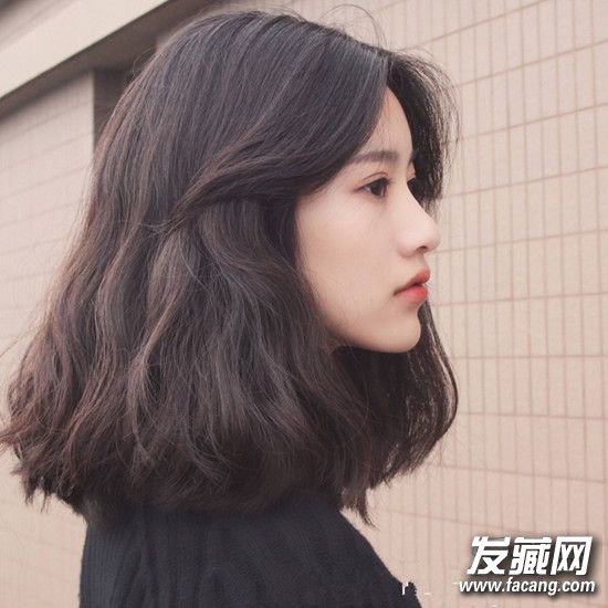 今年最流行的发型是什么?13款中短发look赢了 今年最流行的发型是什么?13款中短发look赢了 最流行的发型