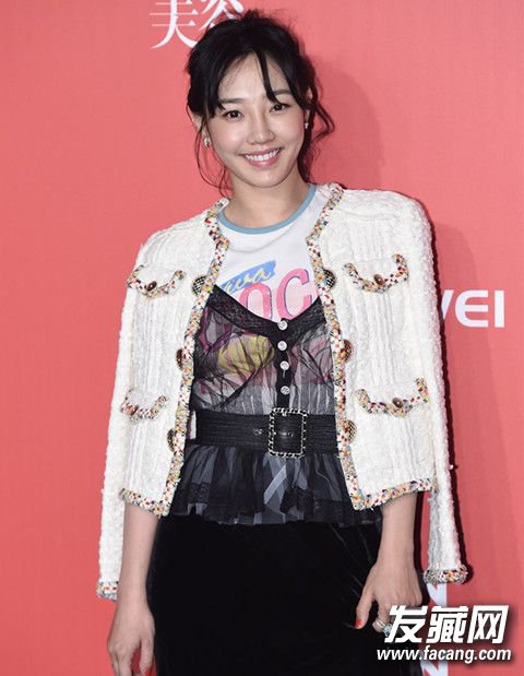  #VOGUEʮһ#̺PK˭ Ǻ̺