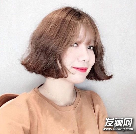 冬季甜美风百看不厌!快换一款发型追赶时髦 冬季换发型拿不定主意?16款LOOK玩转甜美风 2016冬季发型趋势