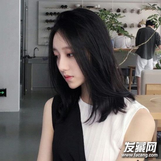 冬季甜美风百看不厌!快换一款发型追赶时髦 冬季换发型拿不定主意?16款LOOK玩转甜美风 2016冬季发型趋势