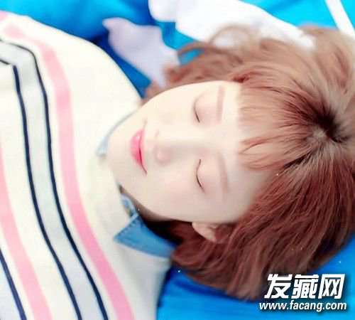 李圣经剪短发变傻大姐 锅盖刘海真心很萌! 李圣经剪短发变傻大姐 锅盖刘海真心很萌! 最新韩剧发型