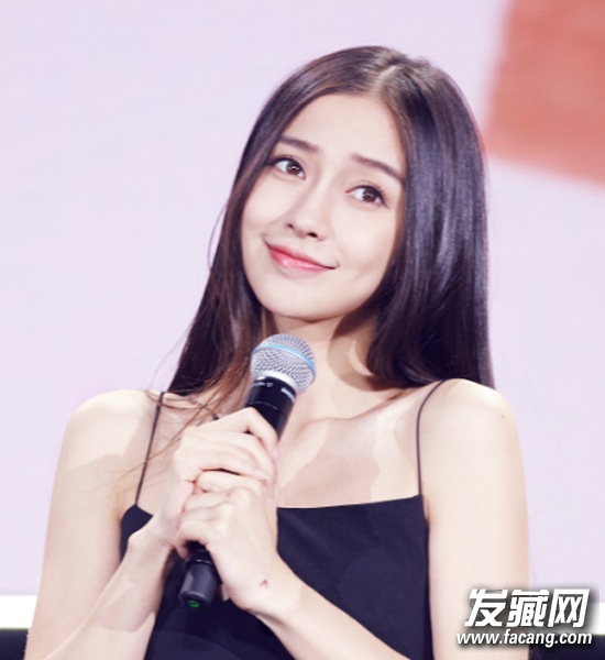 留好中分才能美美过冬!明星教你玩出新花样 留好中分才能美美过冬!明星教你玩出新花样 中分弄什么发型好看